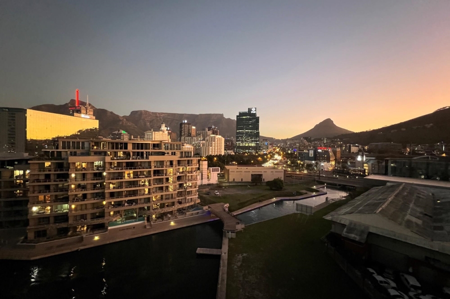 To Let 2 Bedroom Property for Rent in Foreshore Western Cape